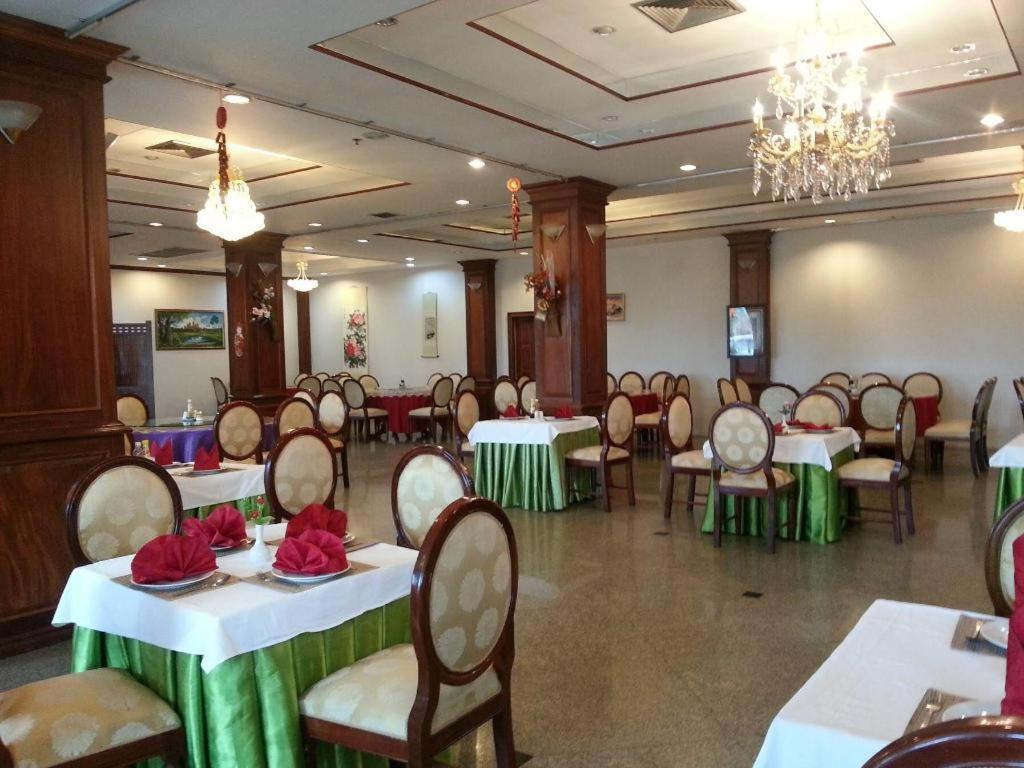 Angkham Hotel Vientián Kültér fotó
