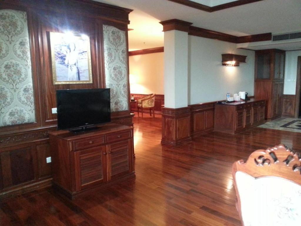 Angkham Hotel Vientián Kültér fotó