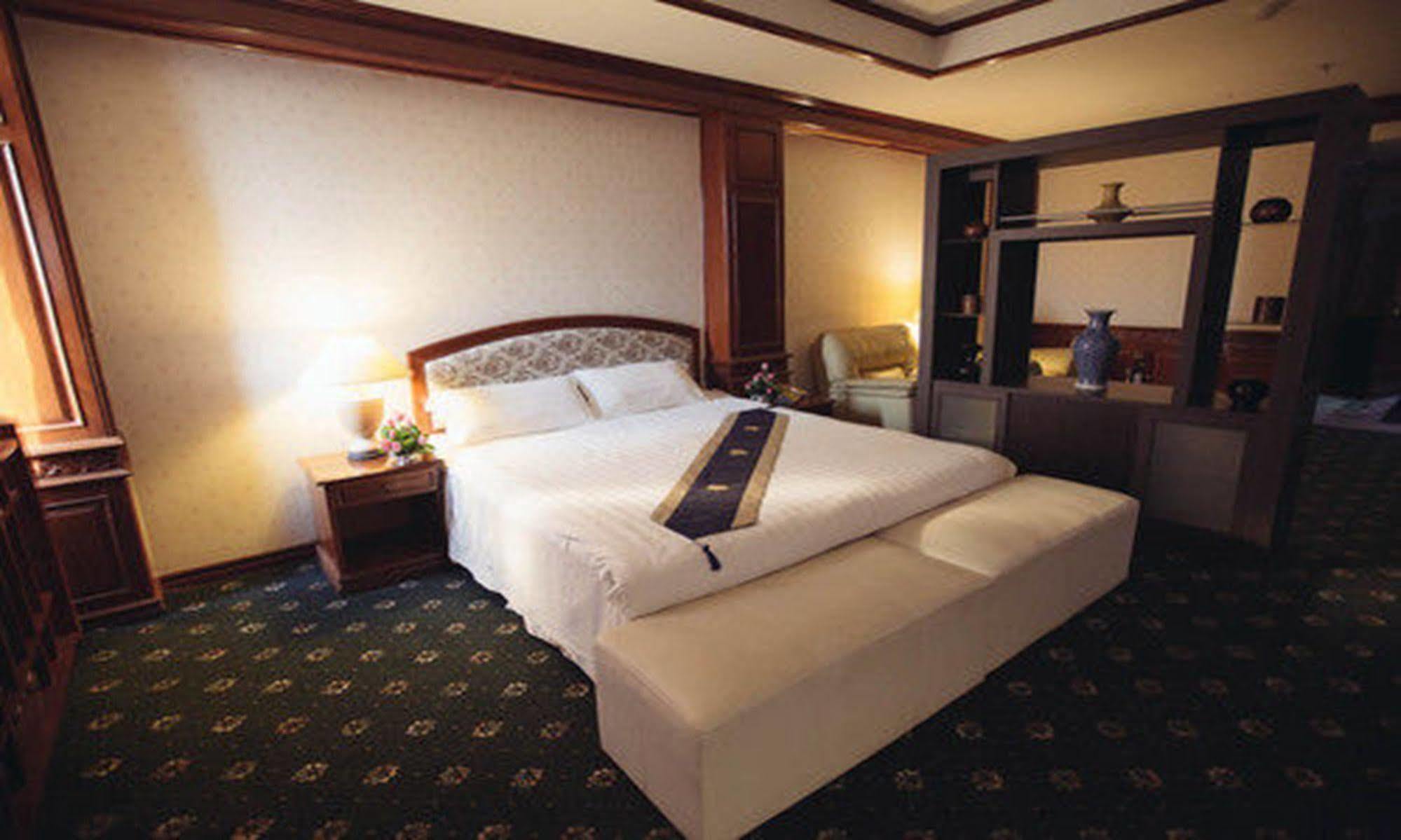 Angkham Hotel Vientián Kültér fotó