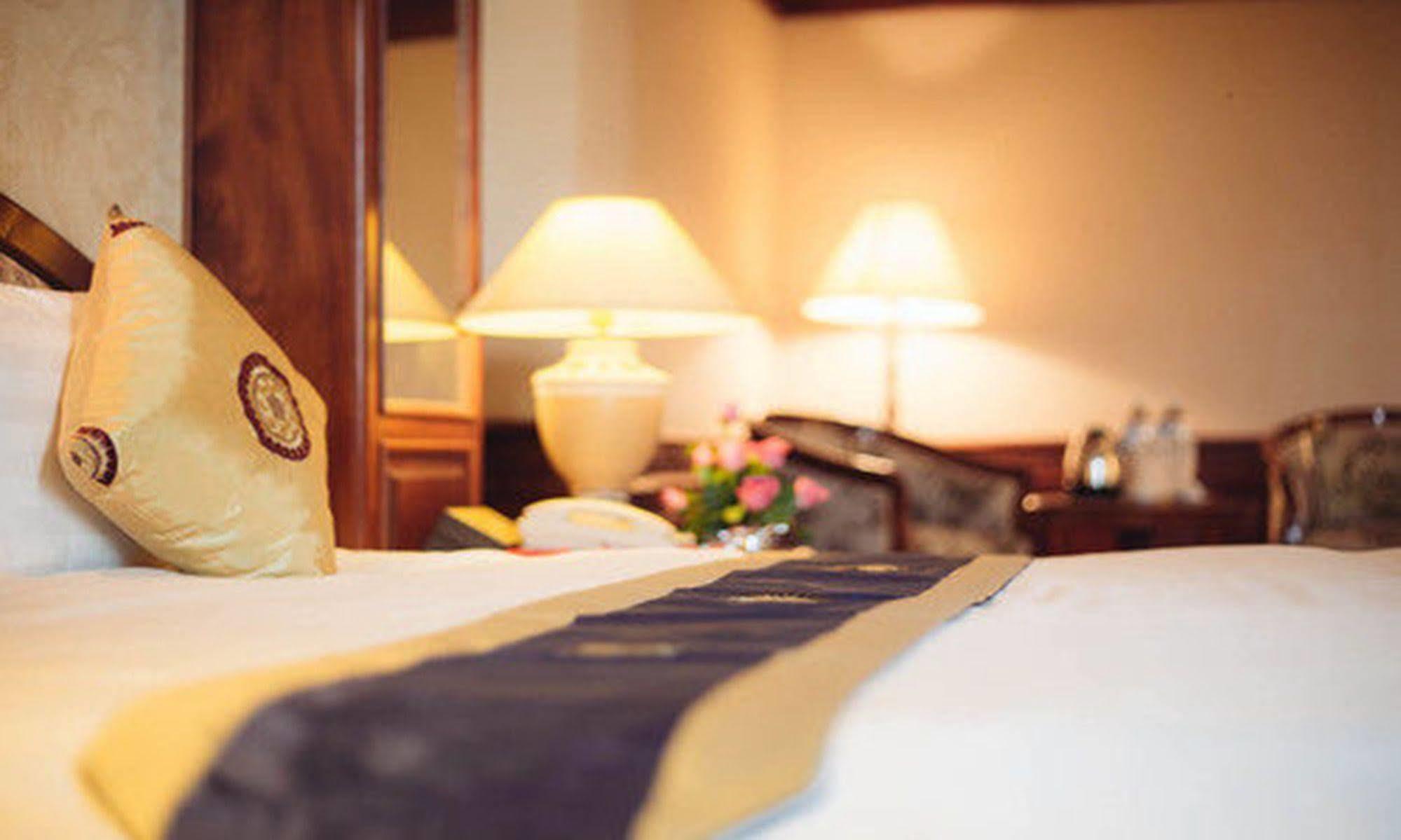Angkham Hotel Vientián Kültér fotó